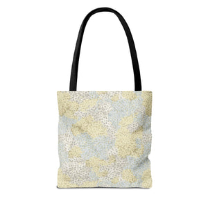 Alchillea Millefolium  Tote Bag in Yellow