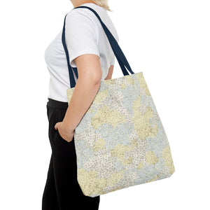 Alchillea Millefolium  Tote Bag in Yellow