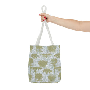 Queen Anne’s Lace Tote Bag in Green