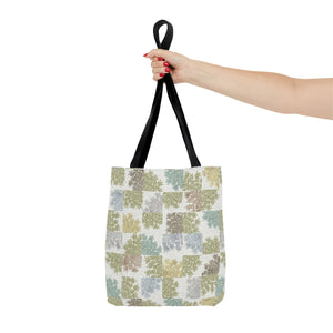 Daucus Corata Tote Bag in Green