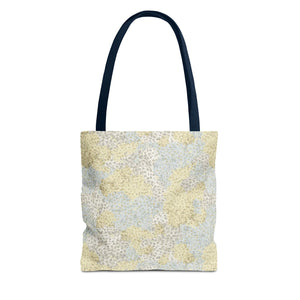 Alchillea Millefolium  Tote Bag in Yellow