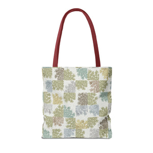Daucus Corata Tote Bag in Green
