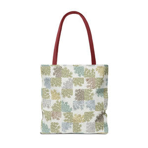 Daucus Corata Tote Bag in Green