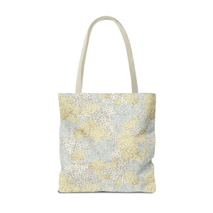 Alchillea Millefolium  Tote Bag in Yellow