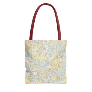 Alchillea Millefolium  Tote Bag in Yellow