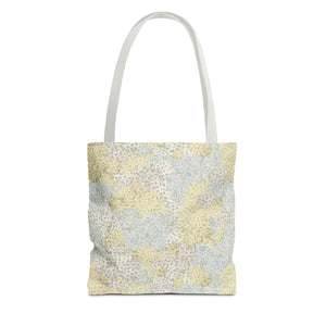 Alchillea Millefolium  Tote Bag in Yellow