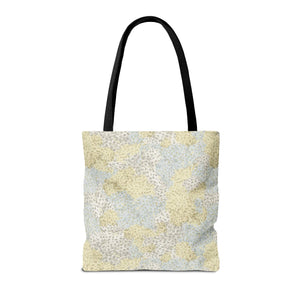 Alchillea Millefolium  Tote Bag in Yellow