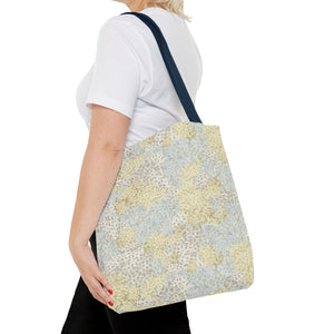 Alchillea Millefolium  Tote Bag in Yellow