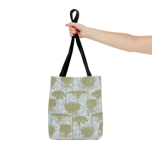 Queen Anne’s Lace Tote Bag in Green