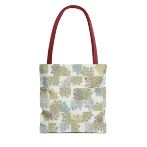 Daucus Corata Tote Bag in Green