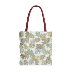 Daucus Corata Tote Bag in Green