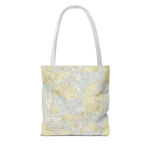 Alchillea Millefolium  Tote Bag in Yellow