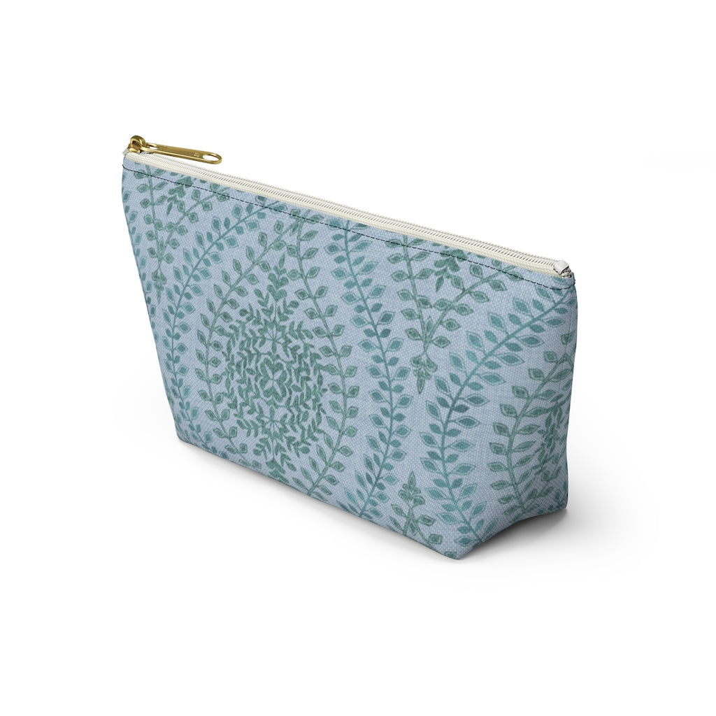 Mumbai Lace Accessory Pouch w T-bottom in Aqua
