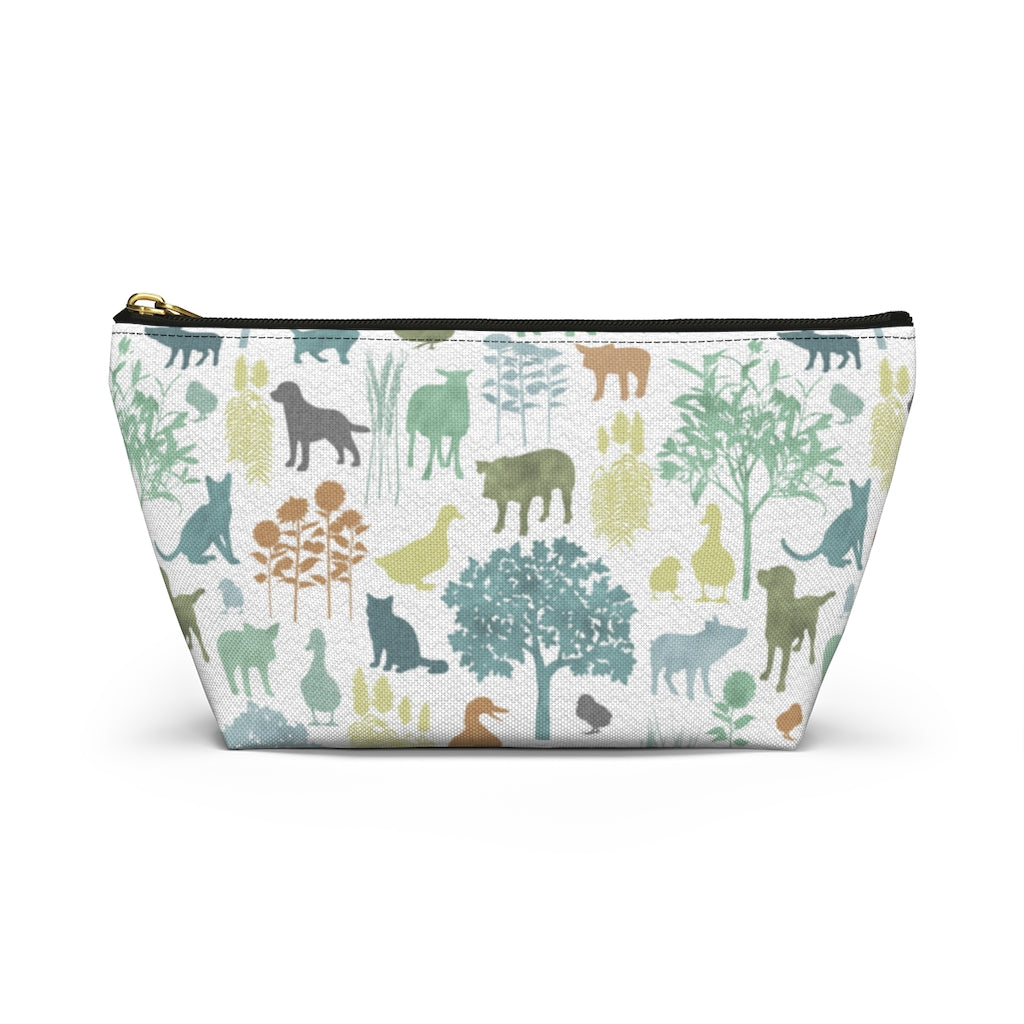On the Farm Accessory Pouch w T-bottom in Aqua