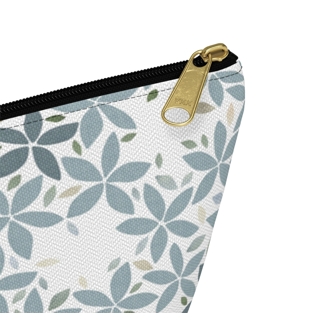 Snowbell Accessory Pouch w T-bottom in Aqua