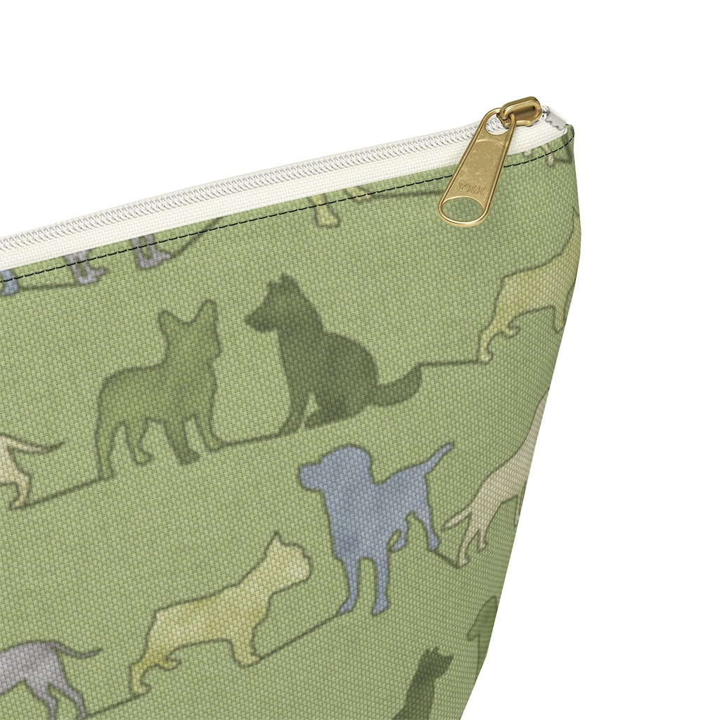 Dogs Accessory Pouch w T-bottom in Green