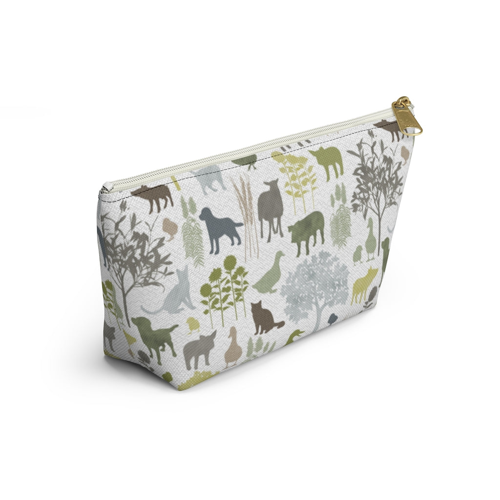 On the Farm Accessory Pouch w T-bottom in Green
