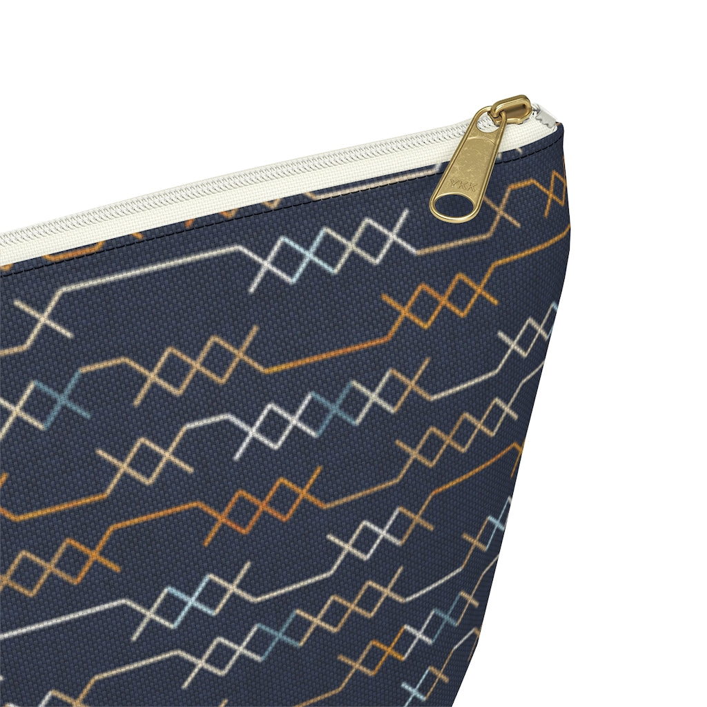 Santa Fe Stitch Accessory Pouch w T-bottom in Navy