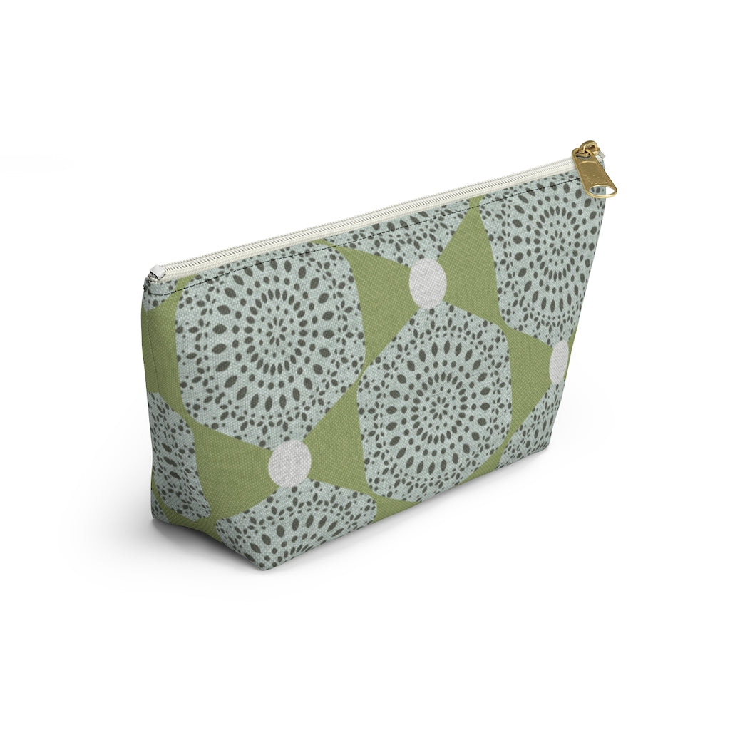 Lace Hexagon Accessory Pouch w T-bottom in Green