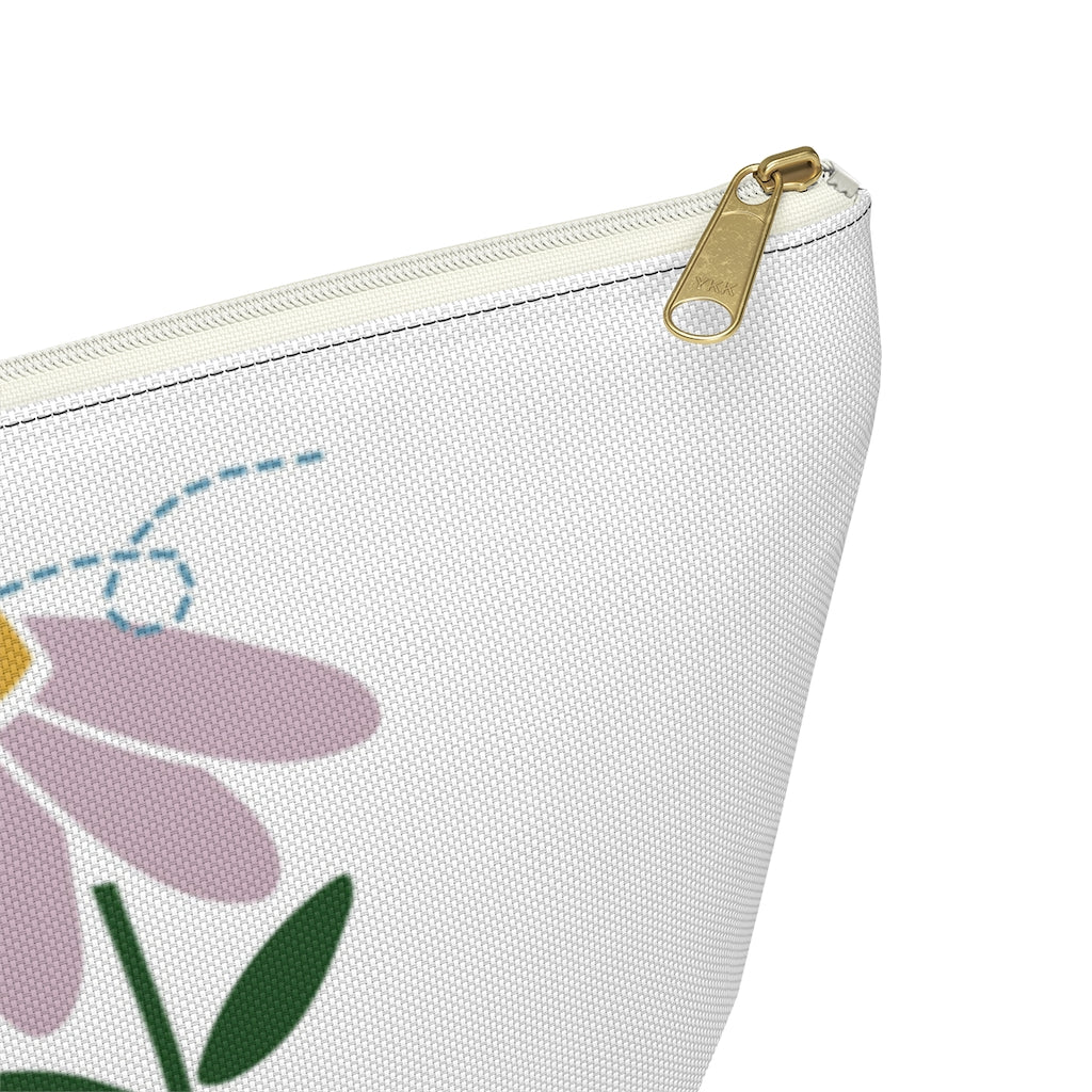 Daisies Accessory Pouch w T-bottom