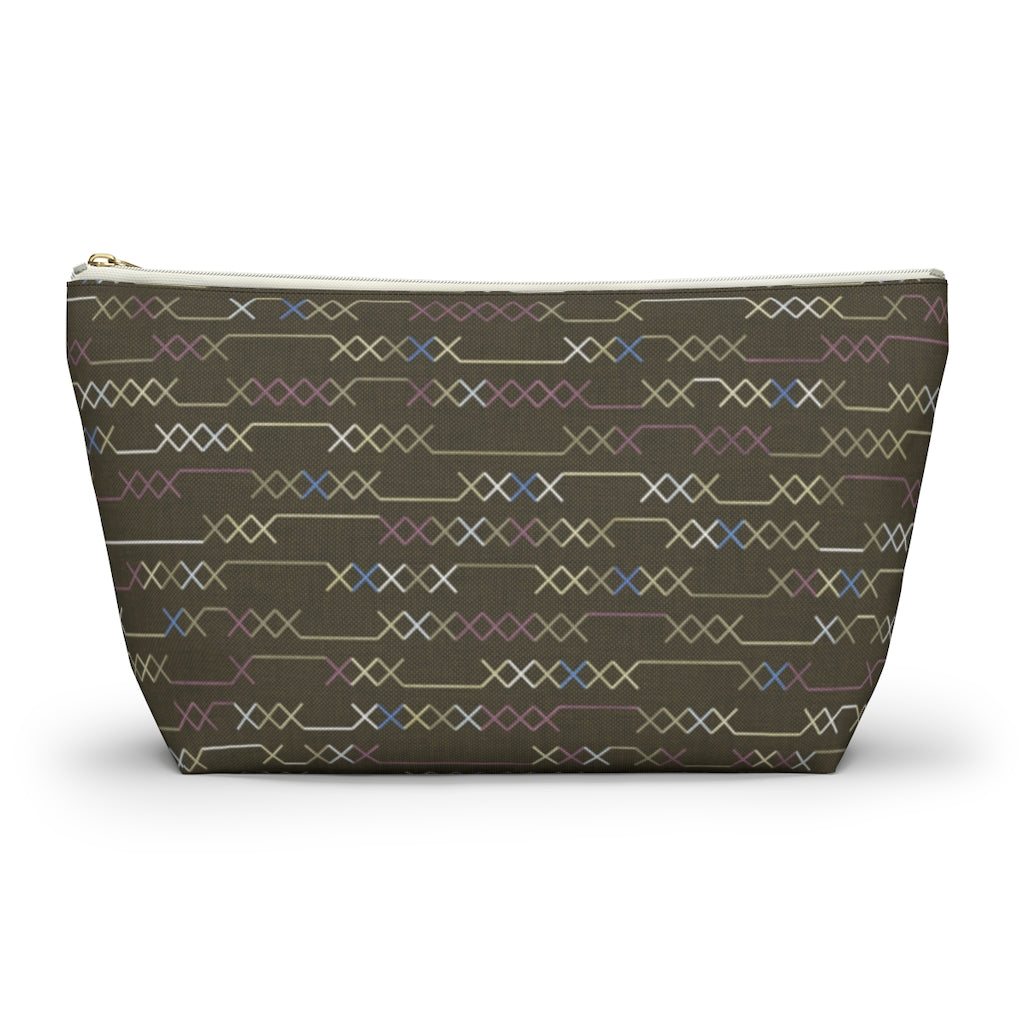 Santa Fe Stitch Accessory Pouch w T-bottom in Brown