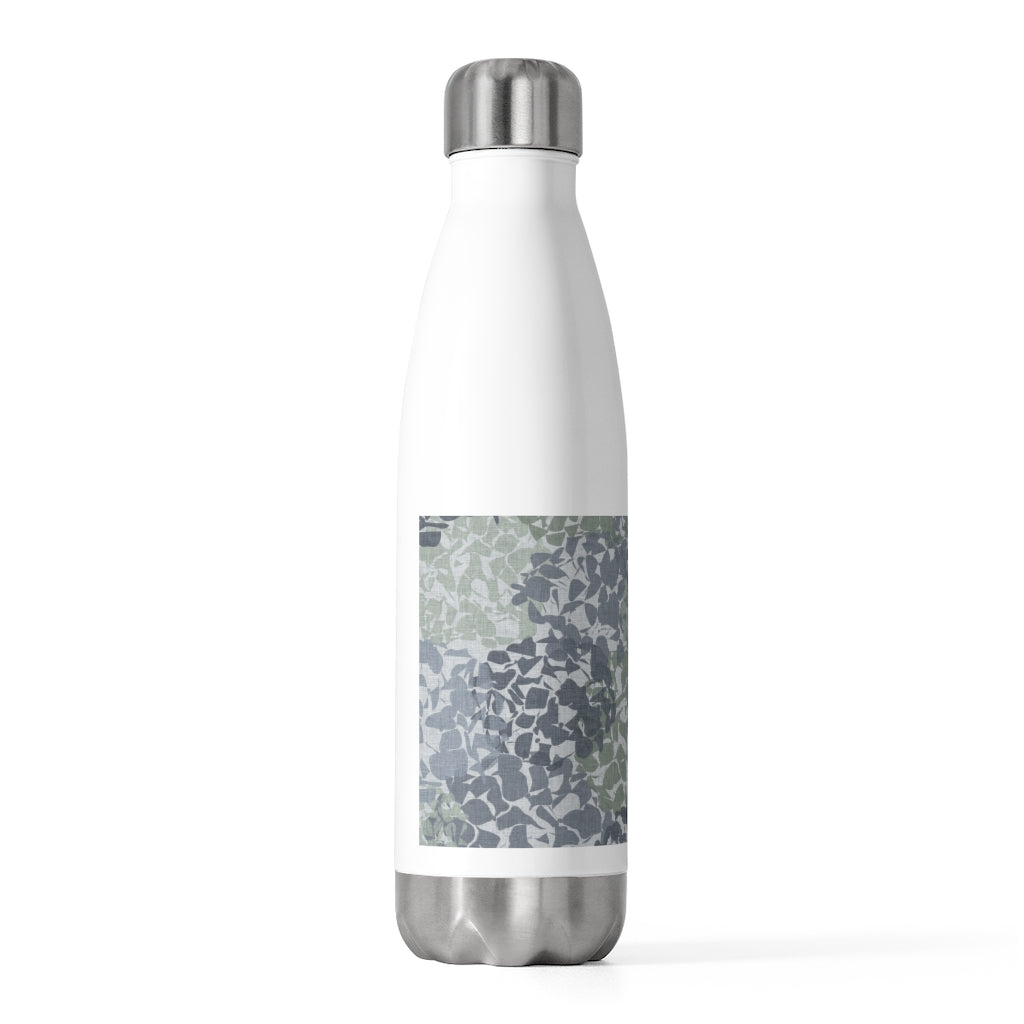 Hydrangea 20oz Insulated Bottle in Navy