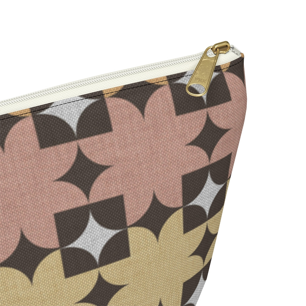 World's Fair Accessory Pouch w T-bottom in Pink