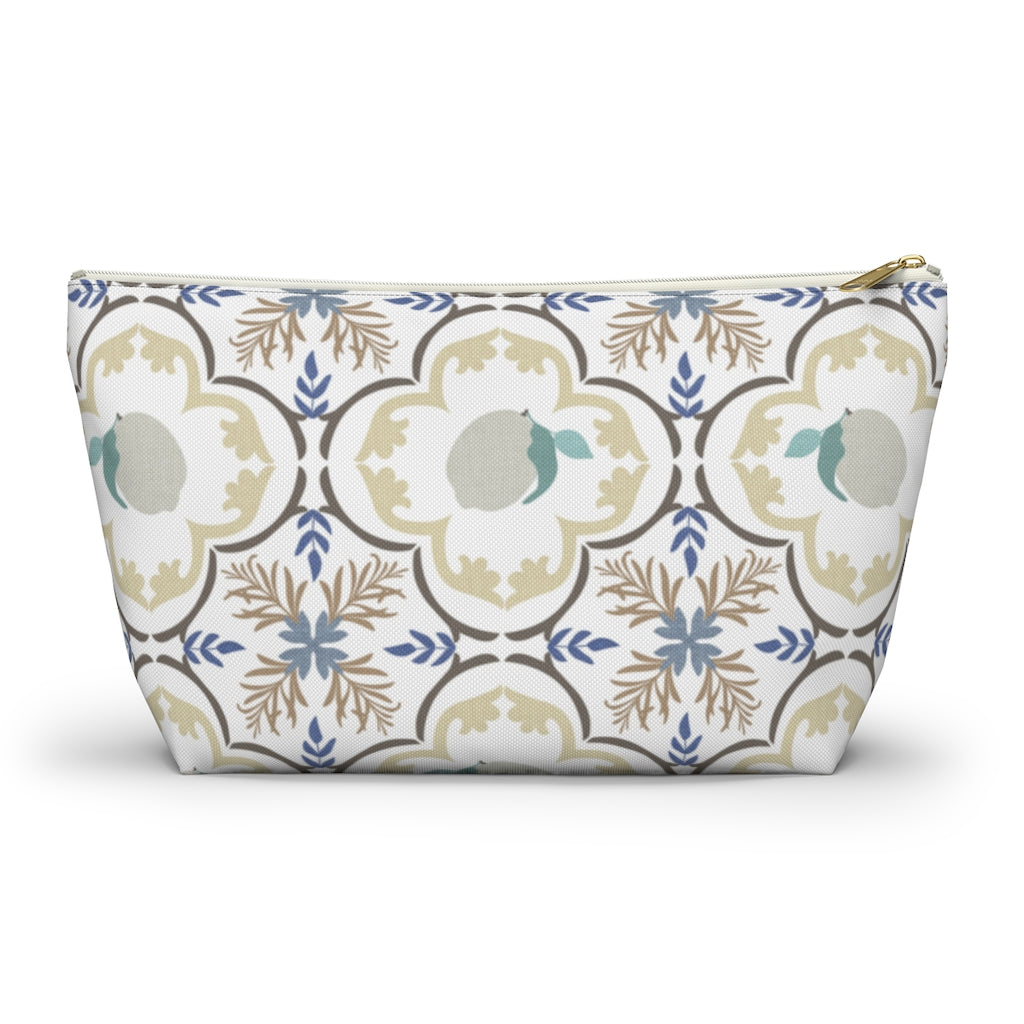 Freshly Squeezed Accessory Pouch w T-bottom in Brown