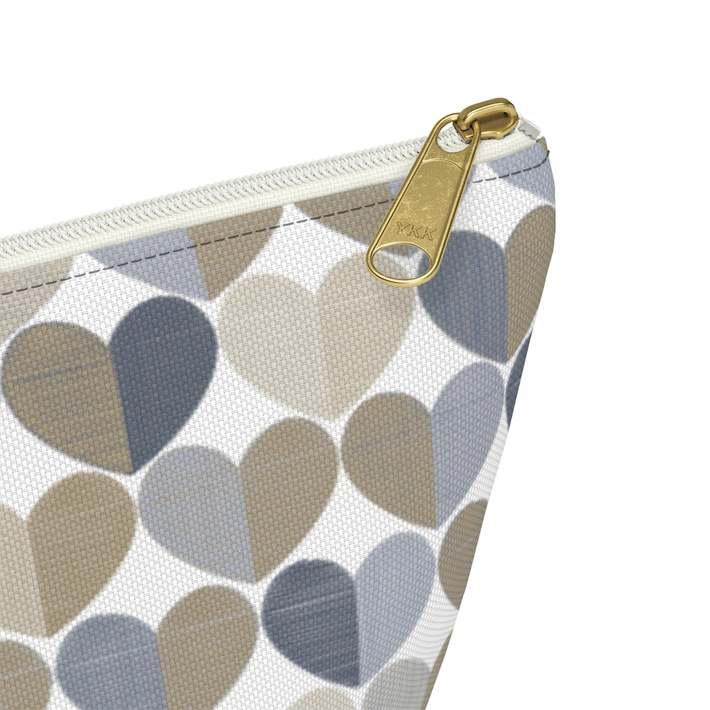 Love Accessory Pouch w T-bottom in Gray