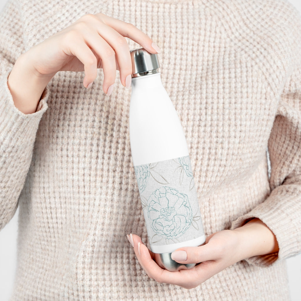 Dainty 20oz Insulated Bottle in Aqua
