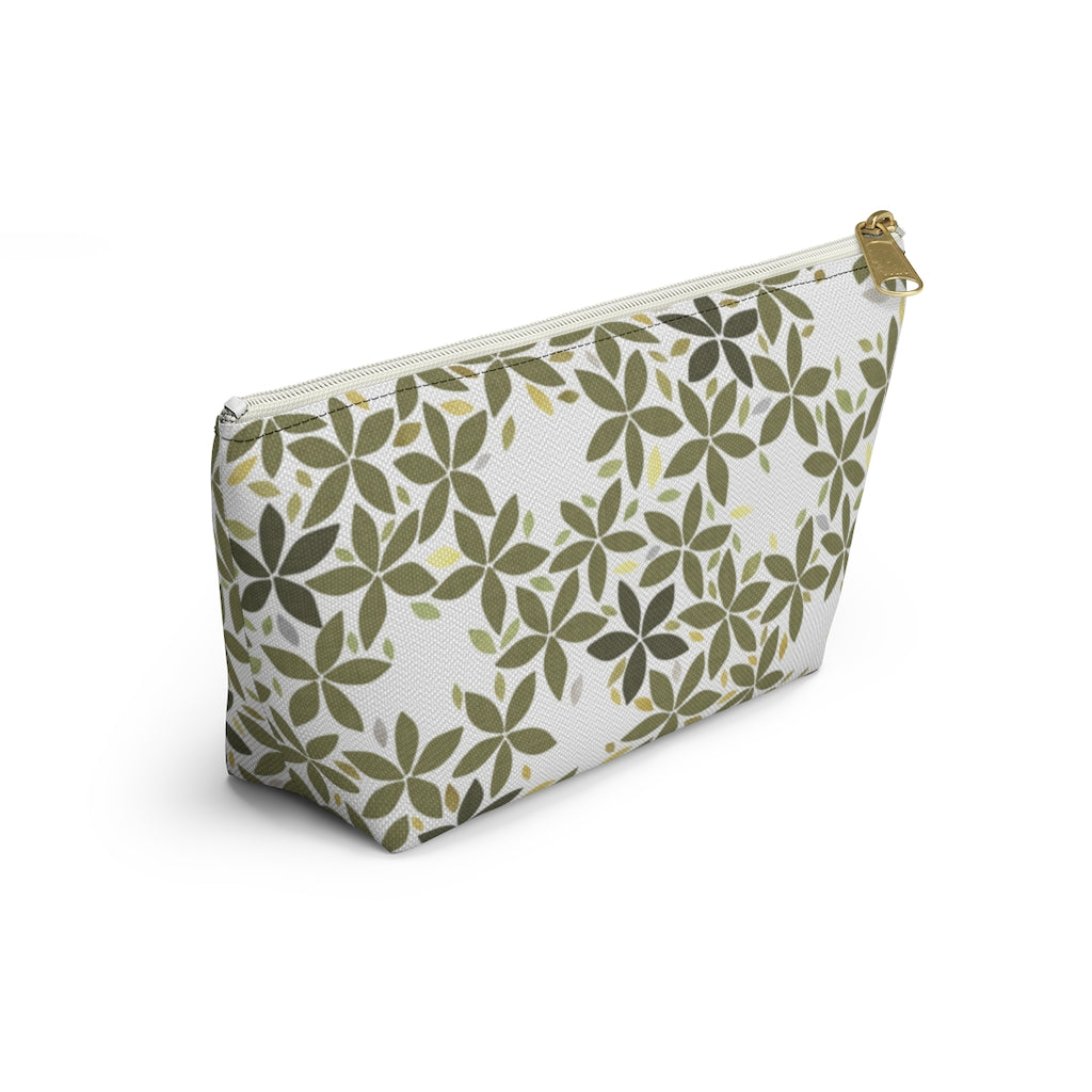 Snowbell Accessory Pouch w T-bottom in Green