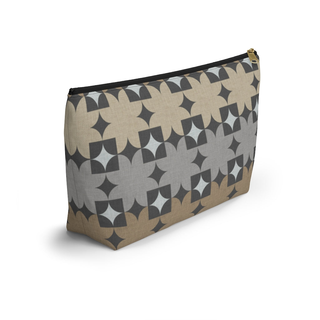World's Fair Accessory Pouch w T-bottom in Brown