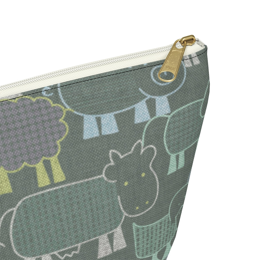Animal Farm Accessory Pouch w T-bottom in Aqua