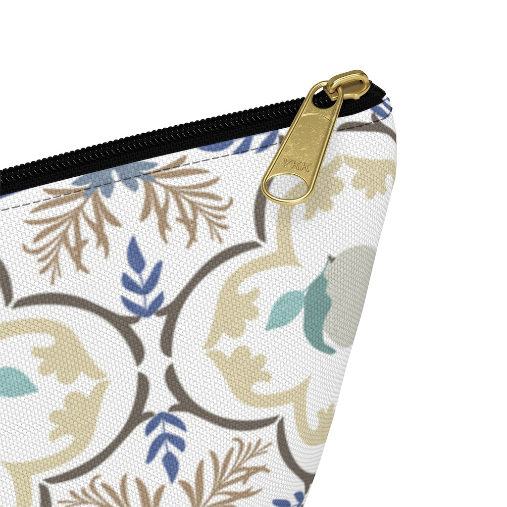 Freshly Squeezed Accessory Pouch w T-bottom in Brown
