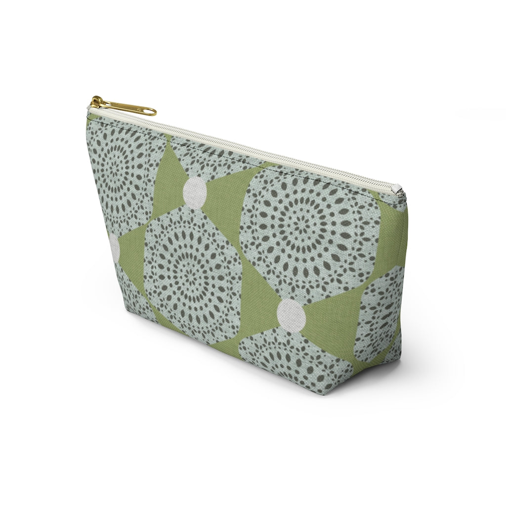 Lace Hexagon Accessory Pouch w T-bottom in Green