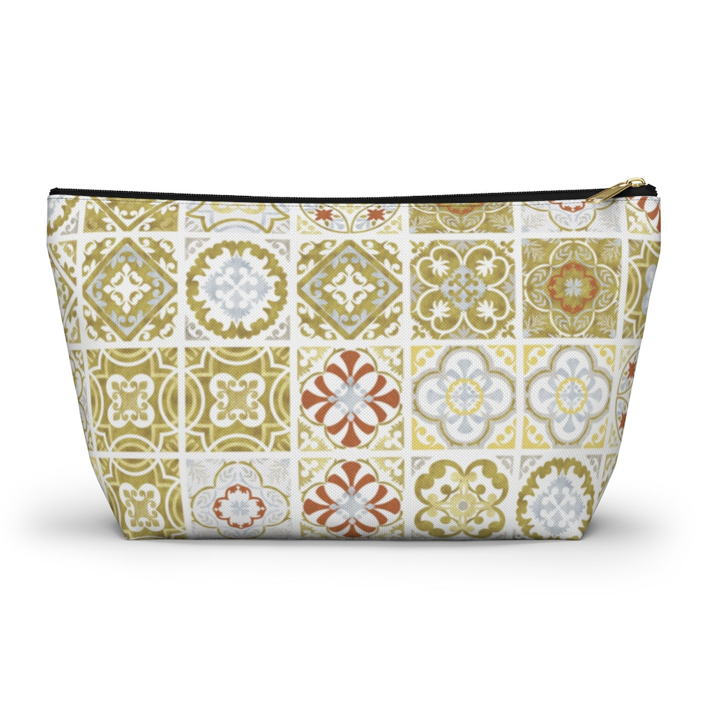 Seville Square Accessory Pouch w T-bottom in Gold