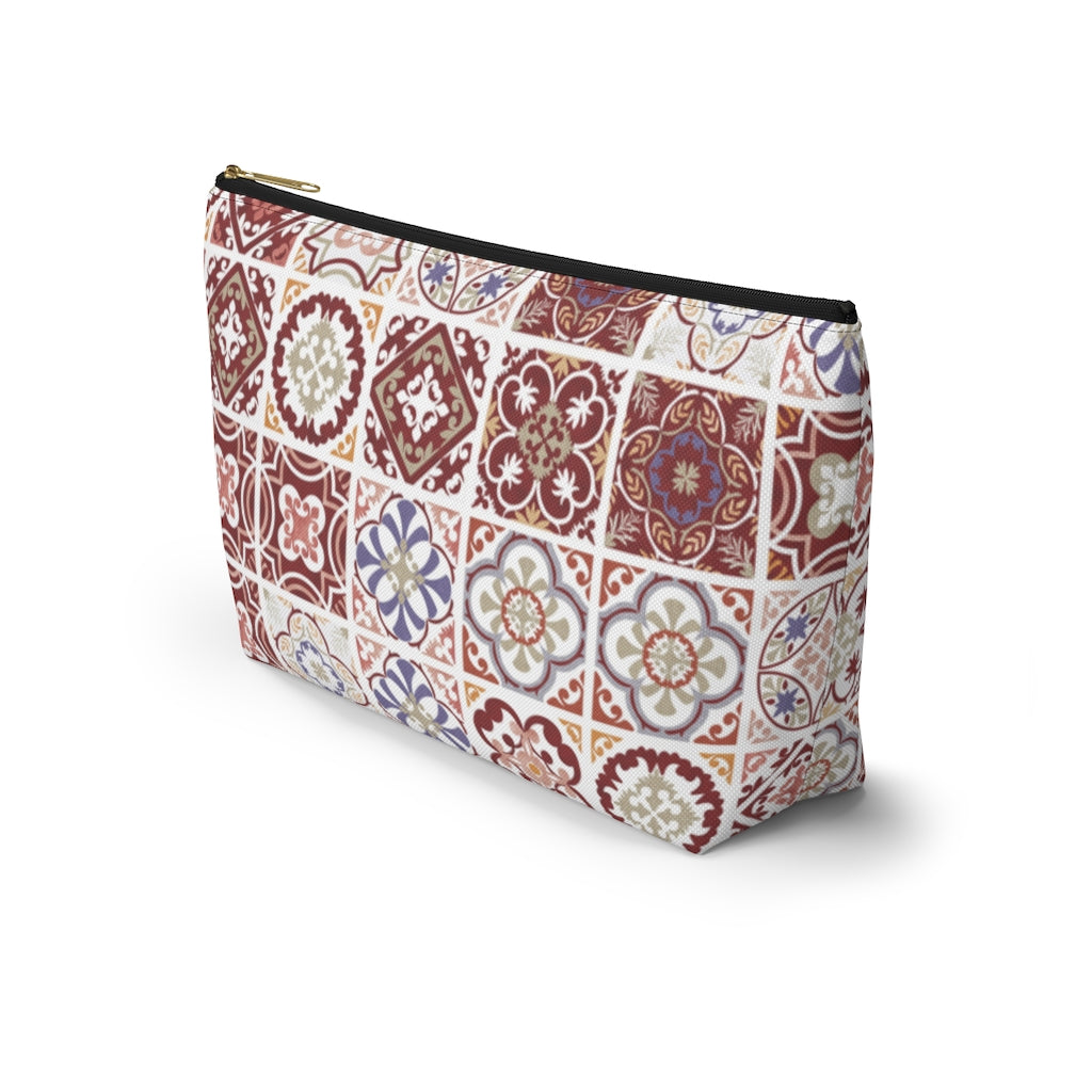 Seville Square Accessory Pouch w T-bottom in Red