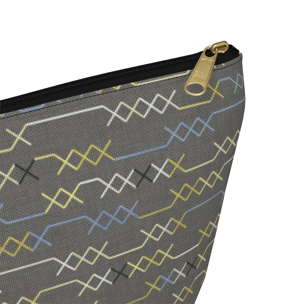 Santa Fe Stitch Accessory Pouch w T-bottom in Gray