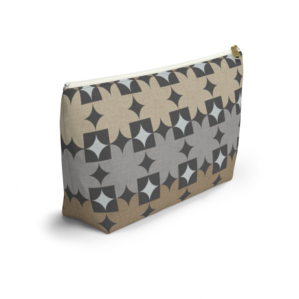 World's Fair Accessory Pouch w T-bottom in Brown