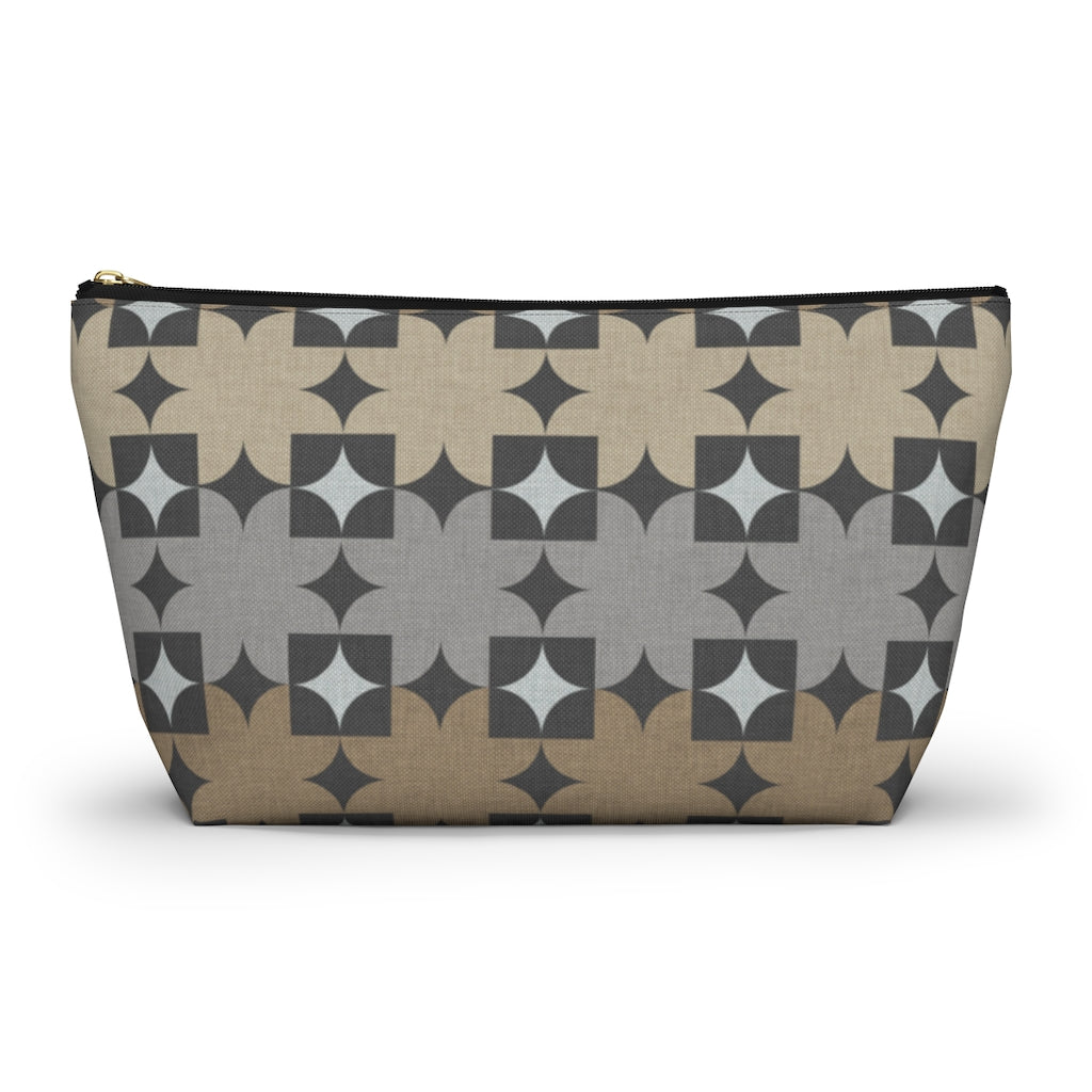 World's Fair Accessory Pouch w T-bottom in Brown