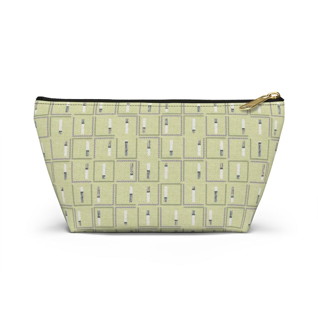 Pencil to Paper Accessory Pouch w T-bottom in Green