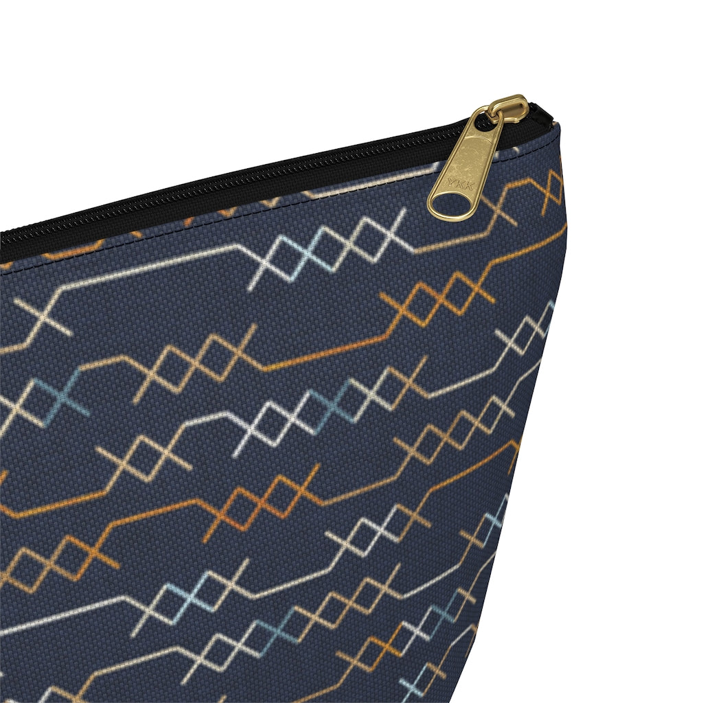 Santa Fe Stitch Accessory Pouch w T-bottom in Navy