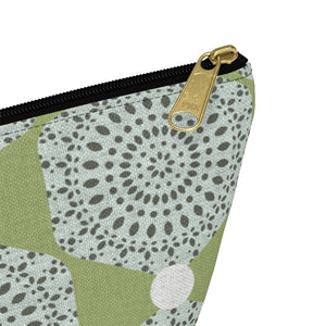 Lace Hexagon Accessory Pouch w T-bottom in Green