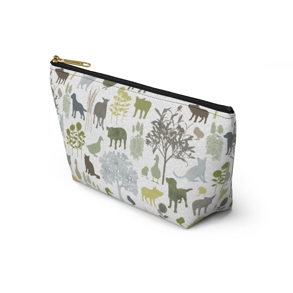 On the Farm Accessory Pouch w T-bottom in Green