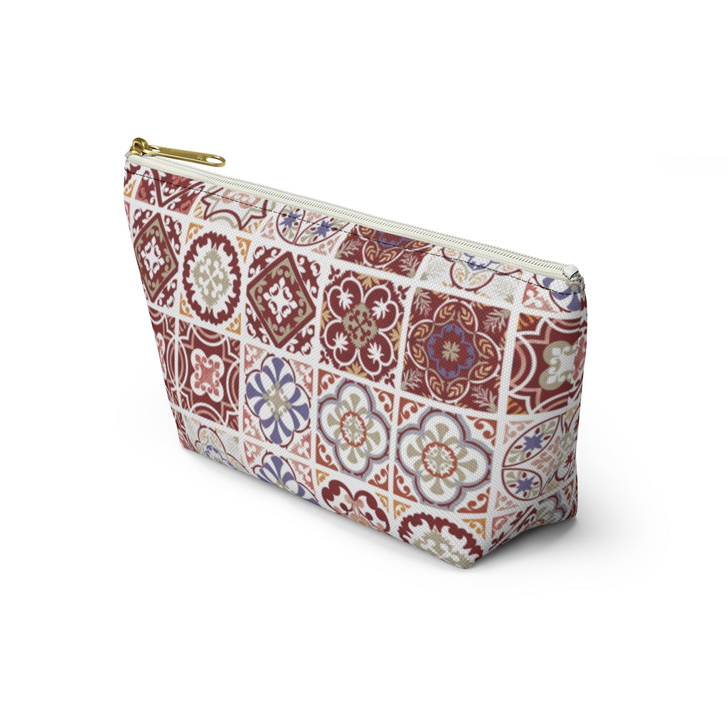 Seville Square Accessory Pouch w T-bottom in Red