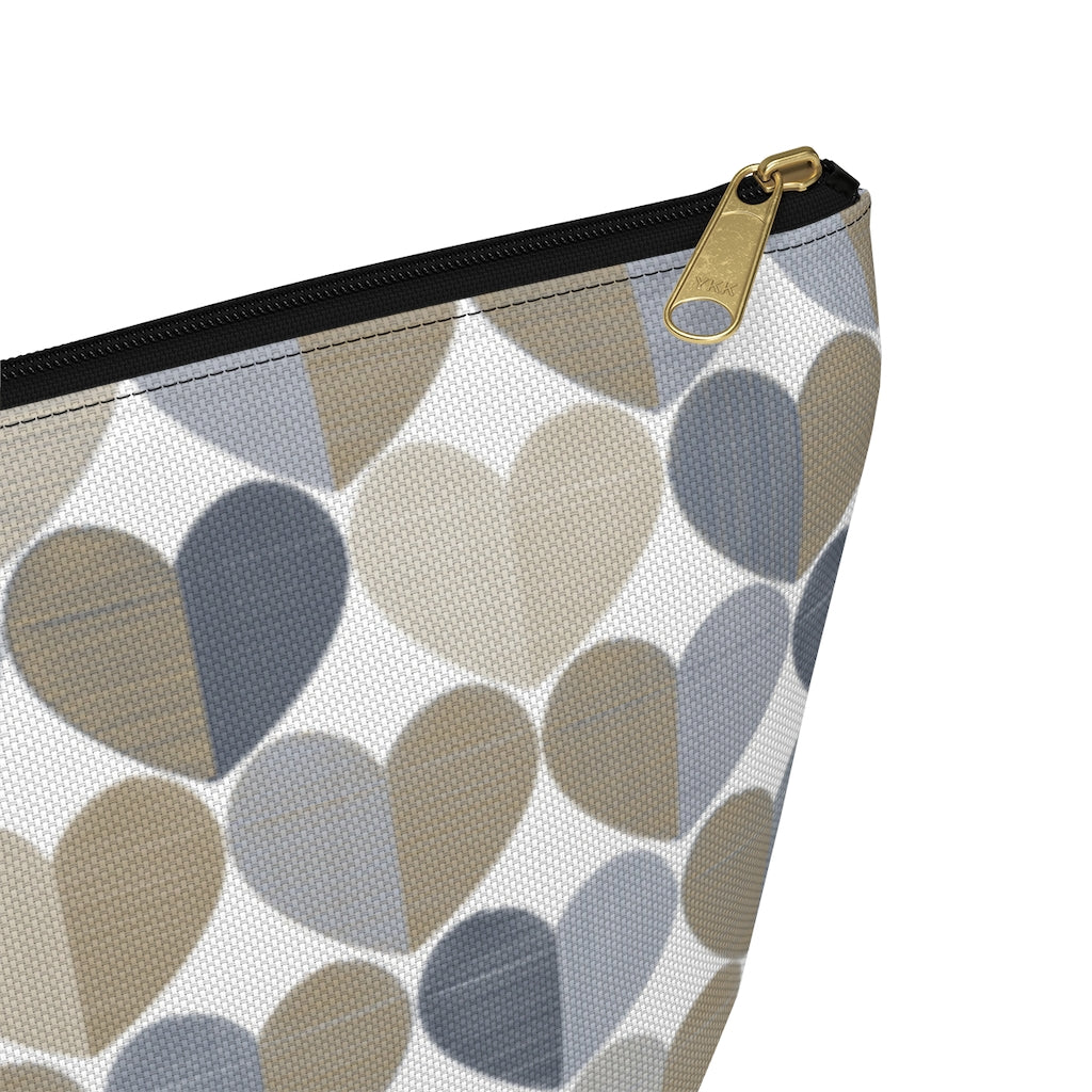 Love Accessory Pouch w T-bottom in Gray