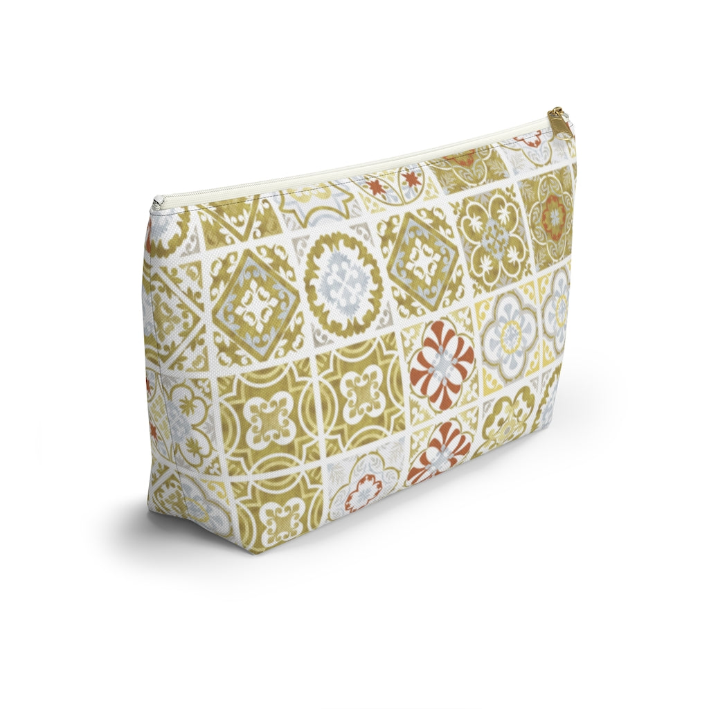 Seville Square Accessory Pouch w T-bottom in Gold