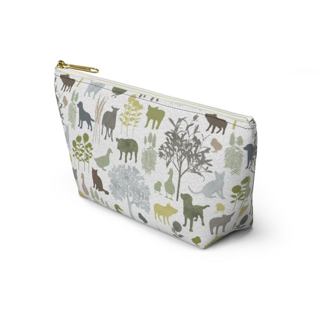 On the Farm Accessory Pouch w T-bottom in Green