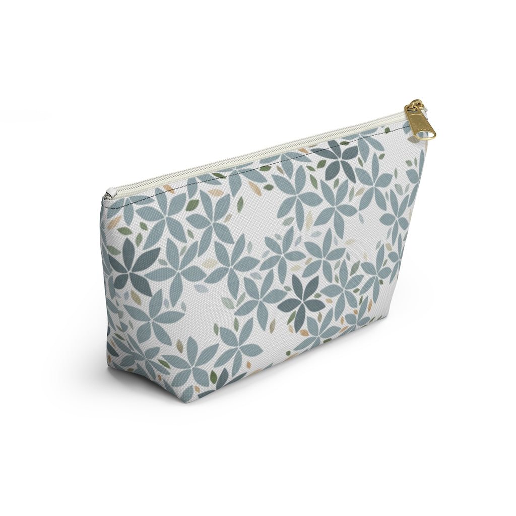 Snowbell Accessory Pouch w T-bottom in Aqua