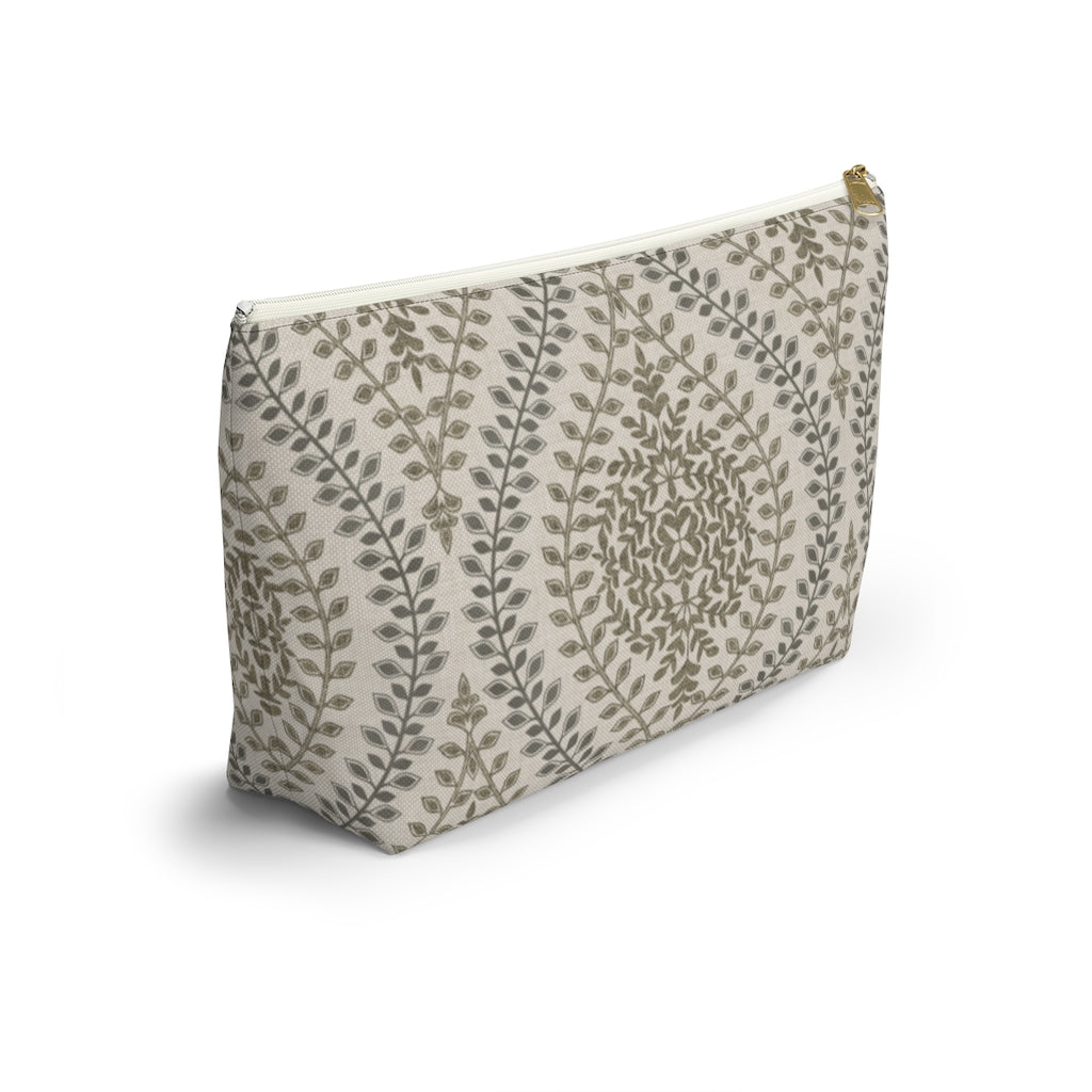 Mumbai Lace Accessory Pouch w T-bottom in Brown